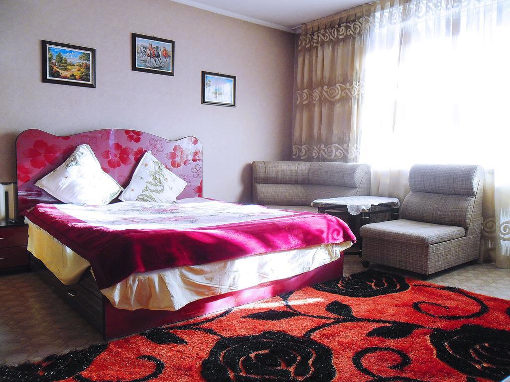 Paradise Apartment ビシュケク 部屋 写真