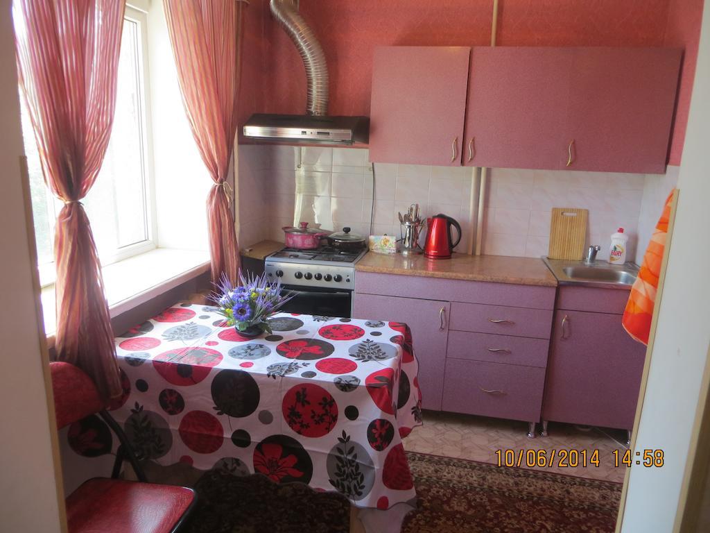 Paradise Apartment ビシュケク 部屋 写真